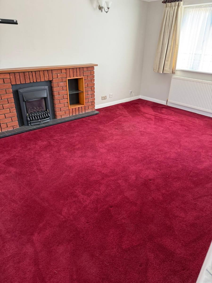 Cleared living room after clearance